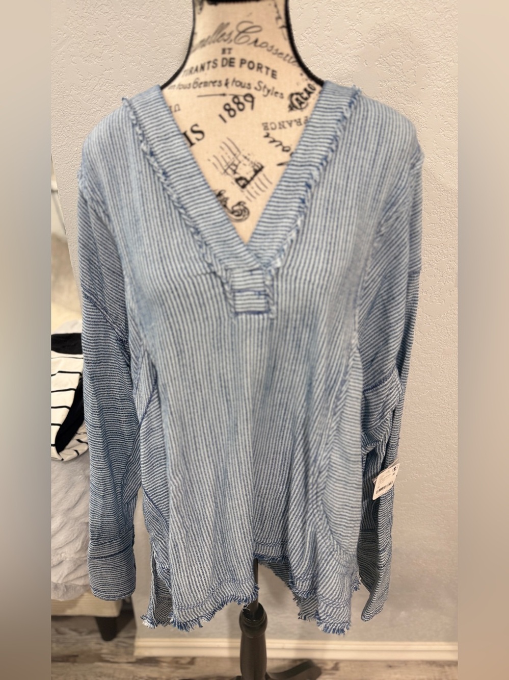 Free People-We The Free-By the Shore Oversize Top-Size Medium-NWT - Picture 8 of 16